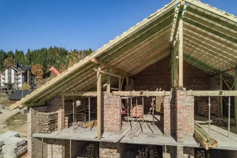 Ile kosztuje zmiana stropu w projekcie? Poznaj ceny i detale