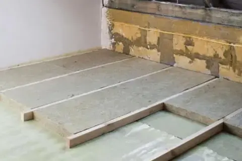 Jak ocieplić strop betonowy na poddaszu nieużytkowym i obniżyć rachunki