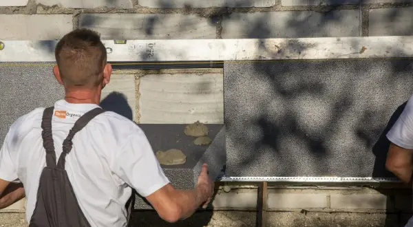 Ile kosztuje elewacja domu 150m2? Sprawdź ceny i materiały