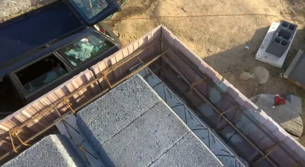 Jaki beton na strop żelbetowy - uniknij błędów w wyborze materiału