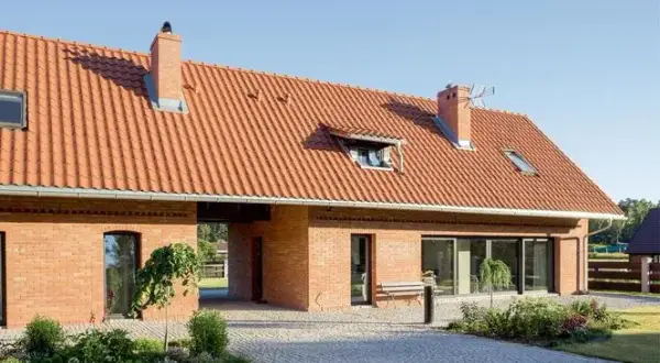 Skuteczna wentylacja na poddaszu jak zrobić - uniknij problemów z wilgocią