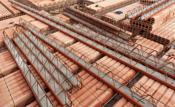 Ile kosztuje strop teriva na 100m2? Zobacz szczegółowy kosztorys